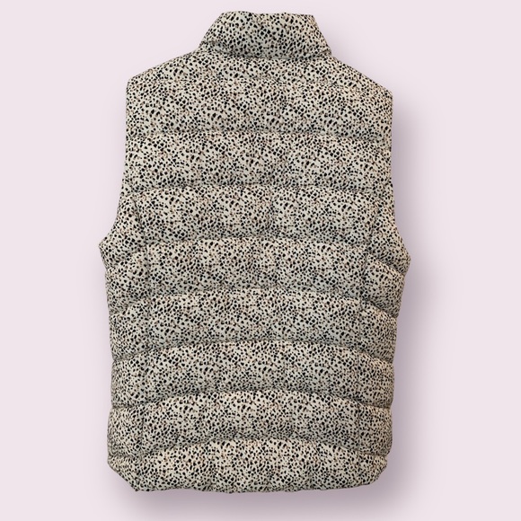 Leopard Print Puffer Vest - Picture 2 of 3